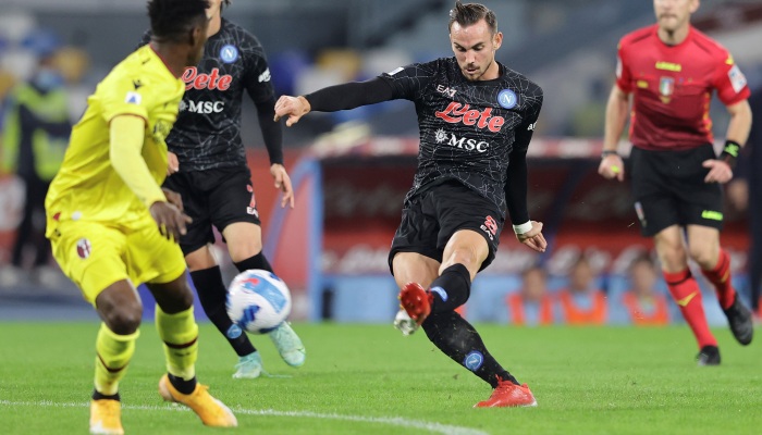 Fabian Ruiz contro il Bologna