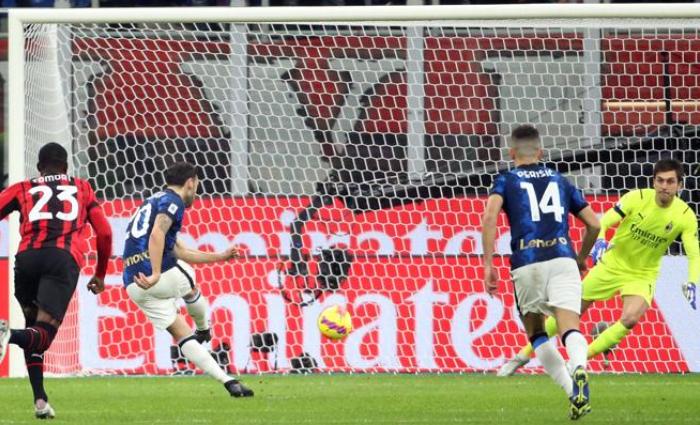 Calhanoglu in rete nel derby