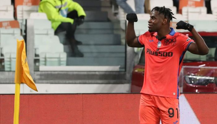 Zapata esulta dopo la rete decisiva contro la Juve.
