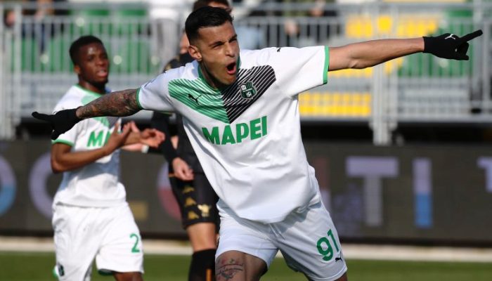 Scamacca in rete contro il Venezia