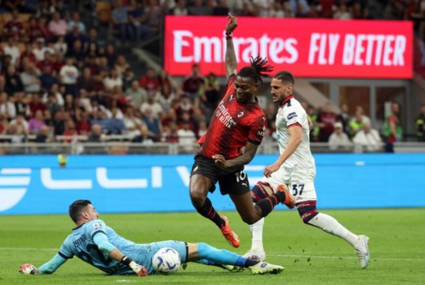 Leao: Milan-Cagliari 5-1